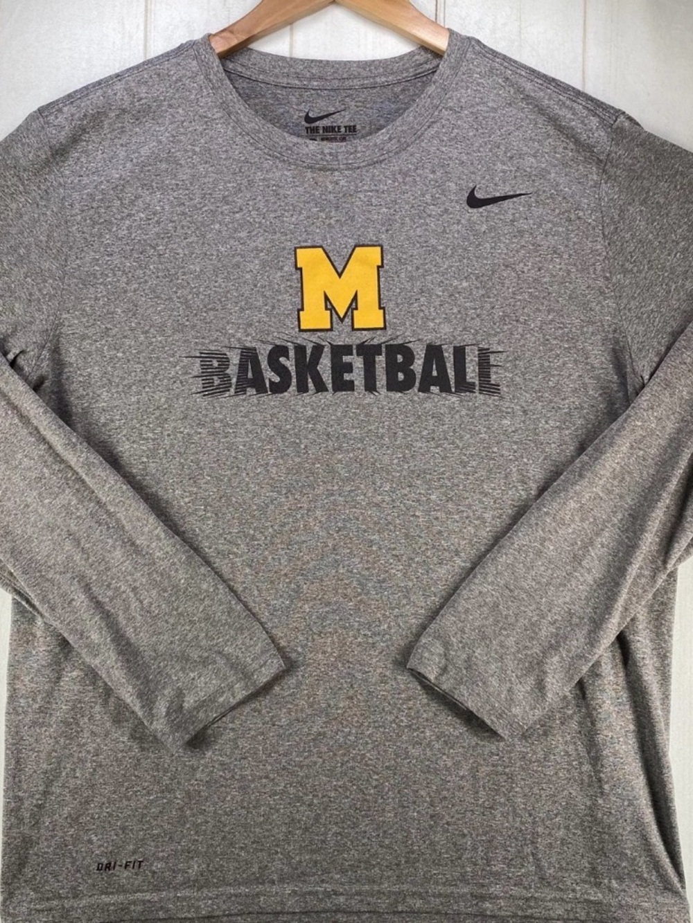 Michigan Wolverines Shirt Mens Large Gray Basketball Nike Dri-FIT Long Sleeve